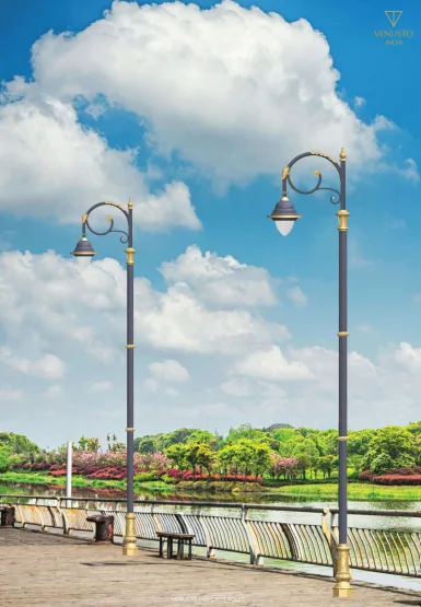 Heritage Lamp-post B-110