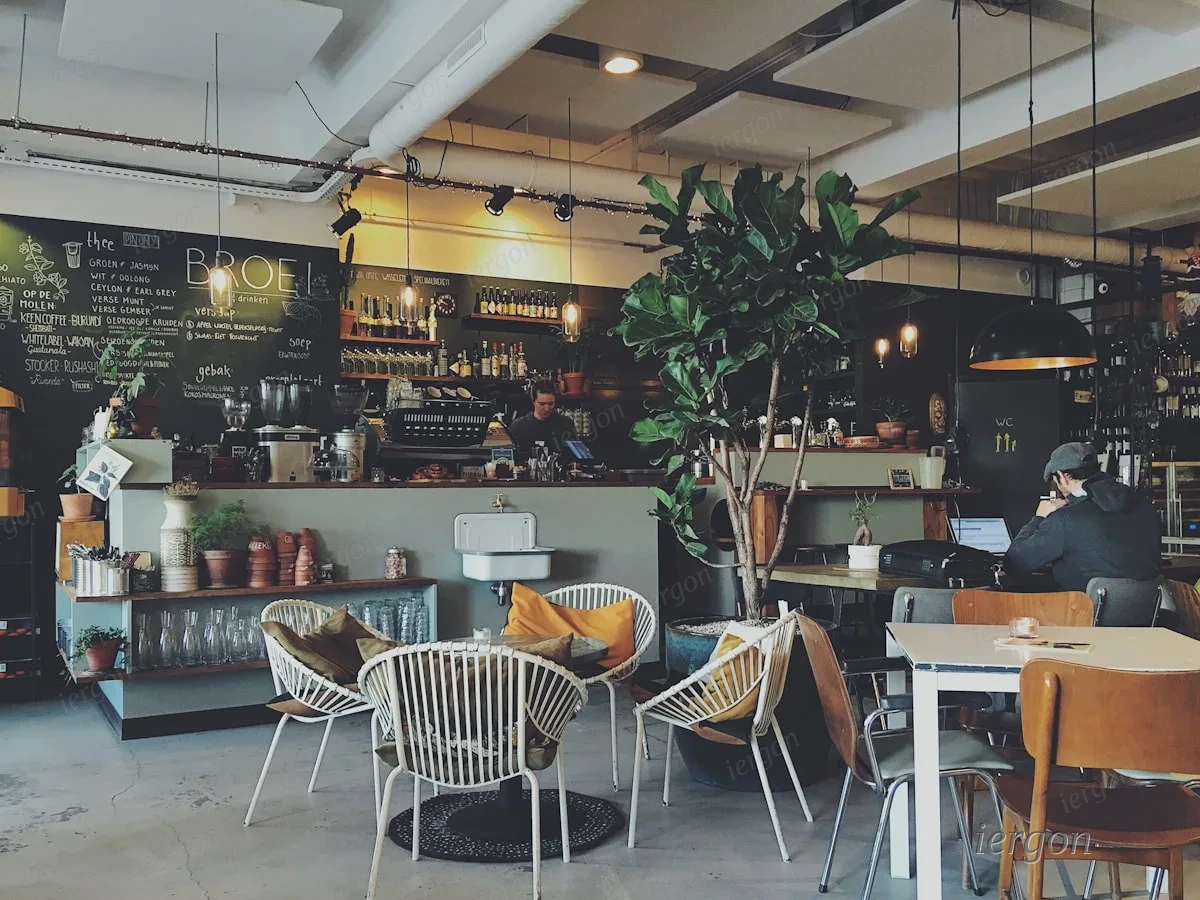 Cafe & Restaurant