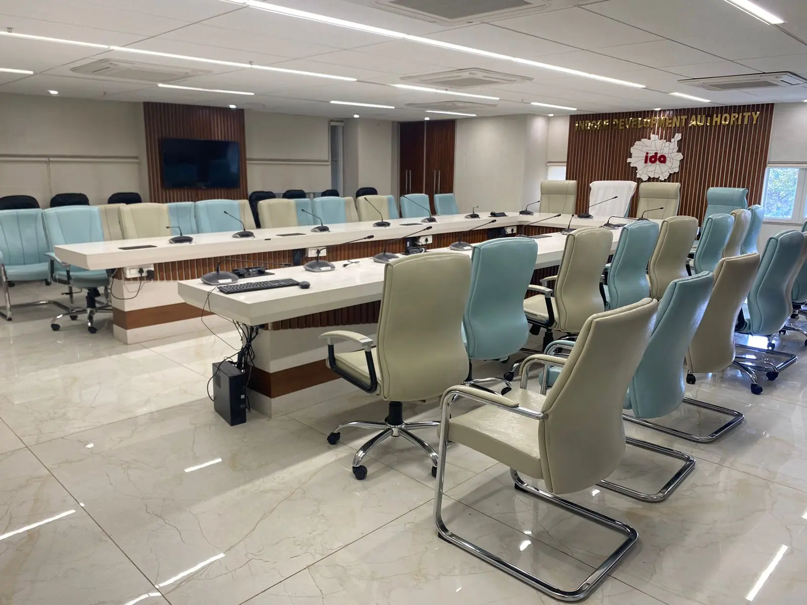 Office & Boardroom Seating thumbnail 9