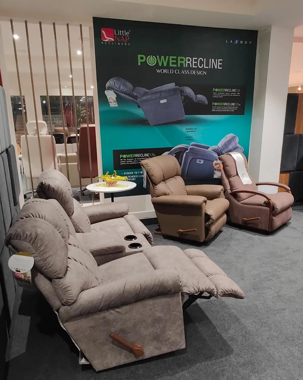 Recliner seating